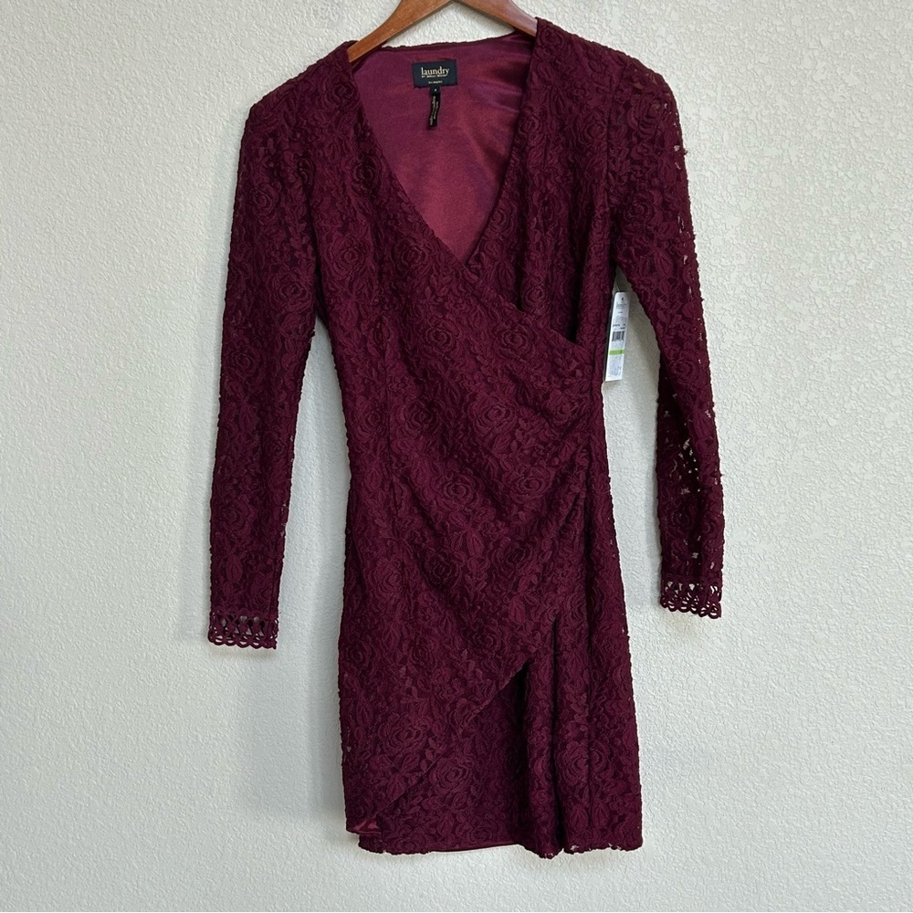 NWT Laundry by Shelli Segal Burgundy Lace Wrap Dress Women’s Size 4 Party‎